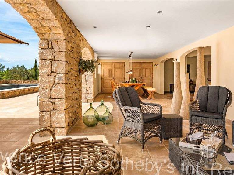 Maison Cotignac - 3 chambres - 288m²