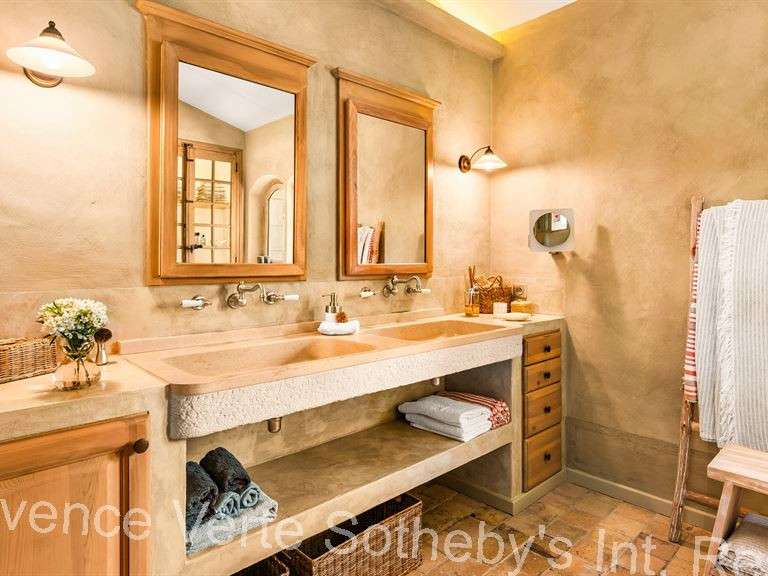 Maison Cotignac - 3 chambres - 288m²