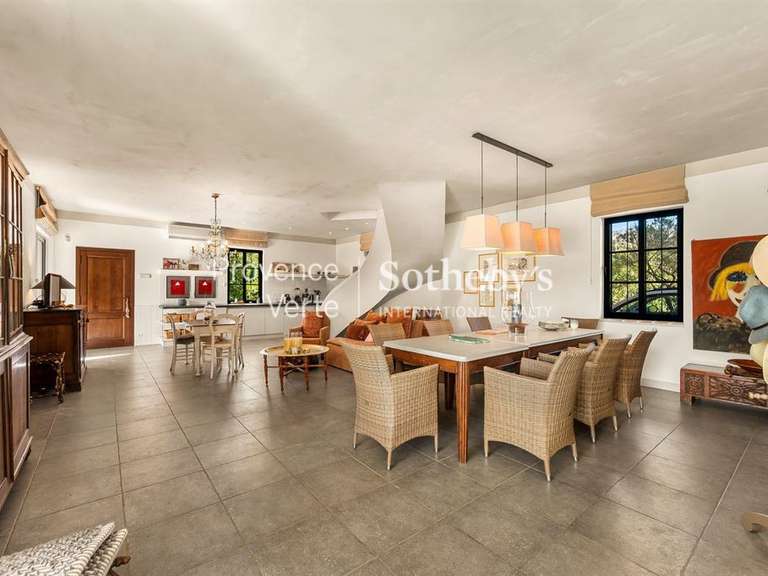 House Cotignac - 3 bedrooms - 182m²