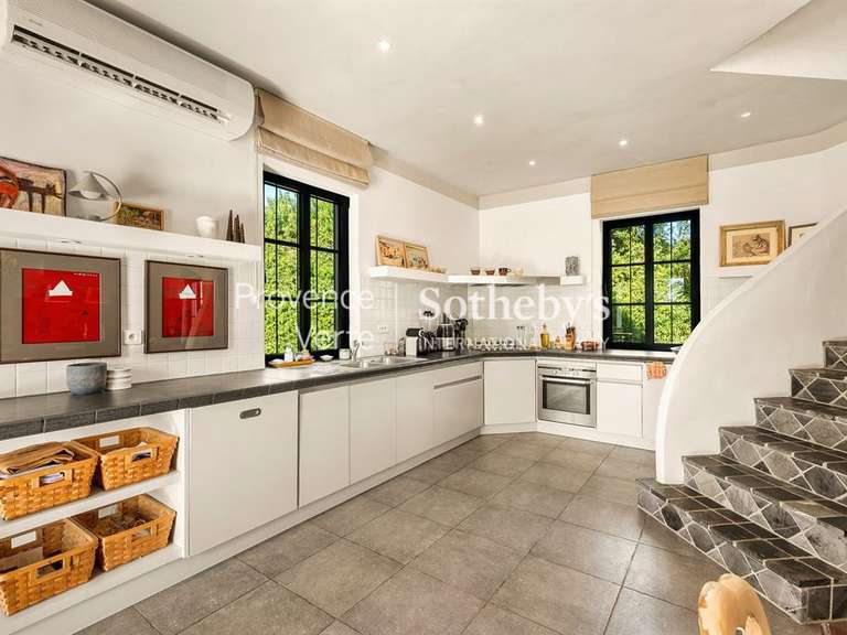 House Cotignac - 3 bedrooms - 182m²