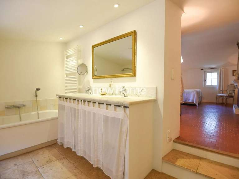 Property Cotignac - 3 bedrooms - 207m²