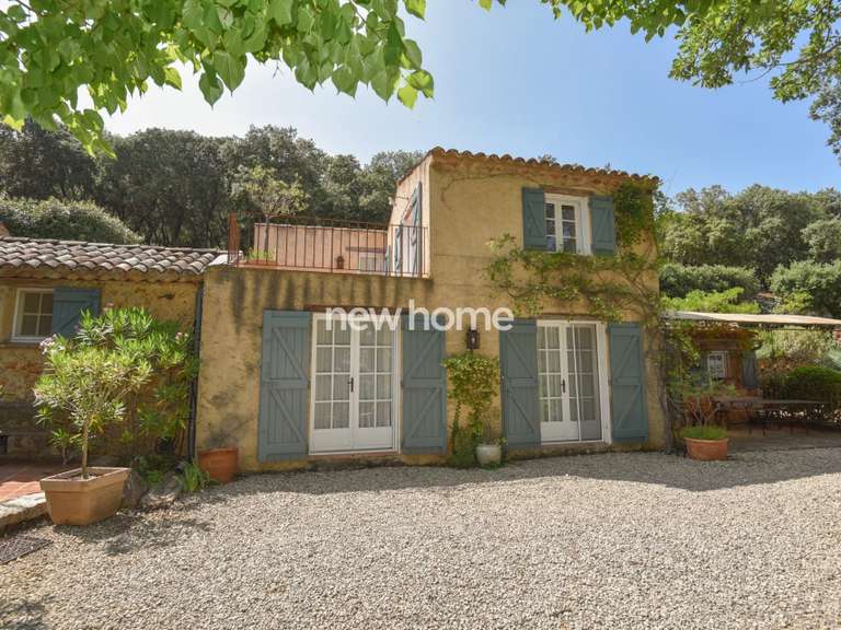 Property Cotignac - 3 bedrooms - 207m²