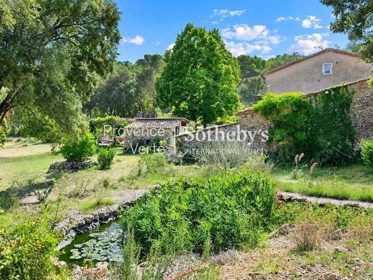 Propriété Cotignac - 5 chambres - 302m²