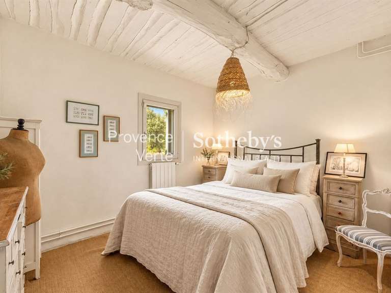 Propriété Cotignac - 5 chambres - 302m²