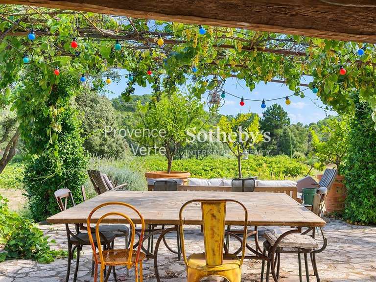 Propriété Cotignac - 5 chambres - 302m²