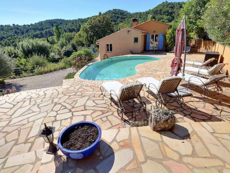 Villa Cotignac - 4 chambres - 255m²