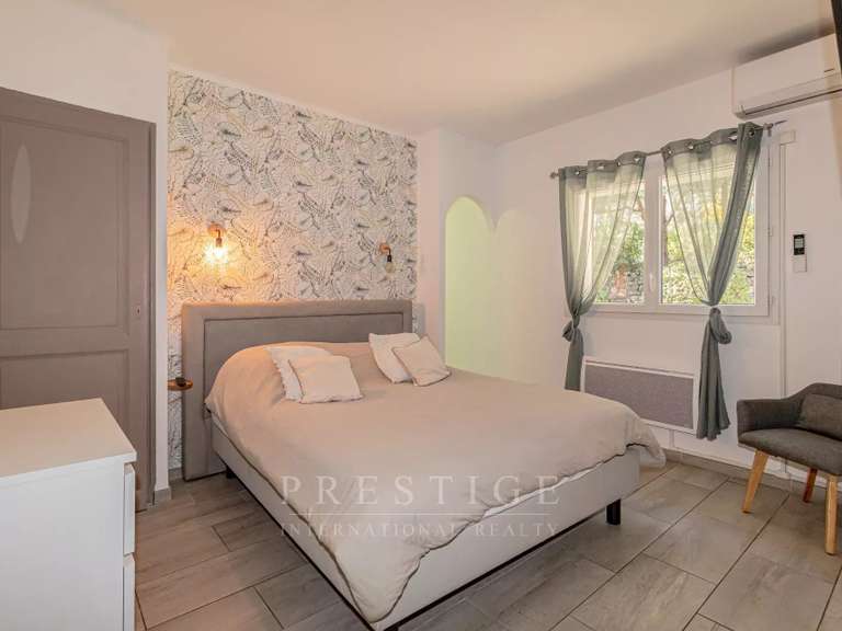 Villa Cotignac - 5 chambres - 232m²