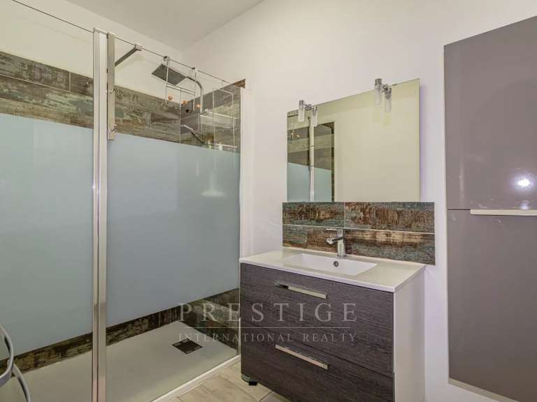 Villa Cotignac - 5 chambres - 232m²