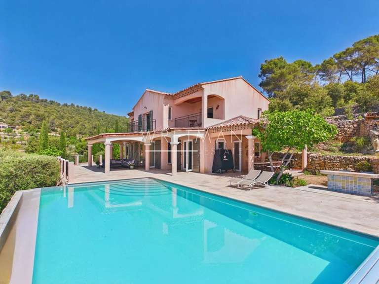 Villa Cotignac - 3 chambres - 210m²