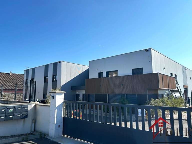 Maison Coubert - 2000m²