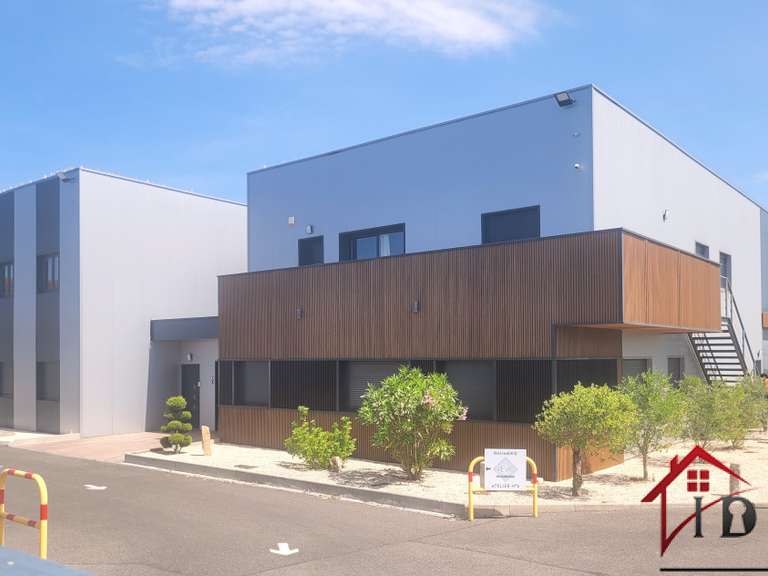 Maison Coubert - 2000m²