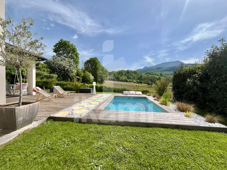 Maison Coublevie - 4 chambres - 153m²
