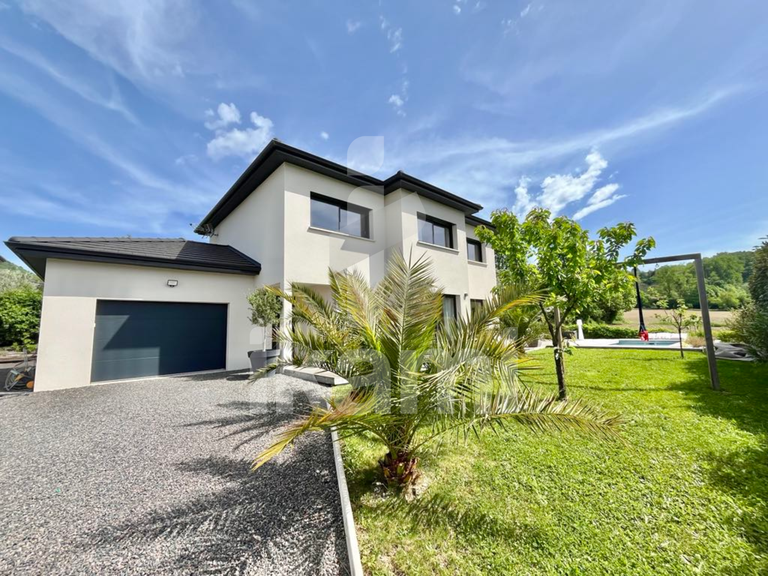 Maison Coublevie - 4 chambres - 153m²