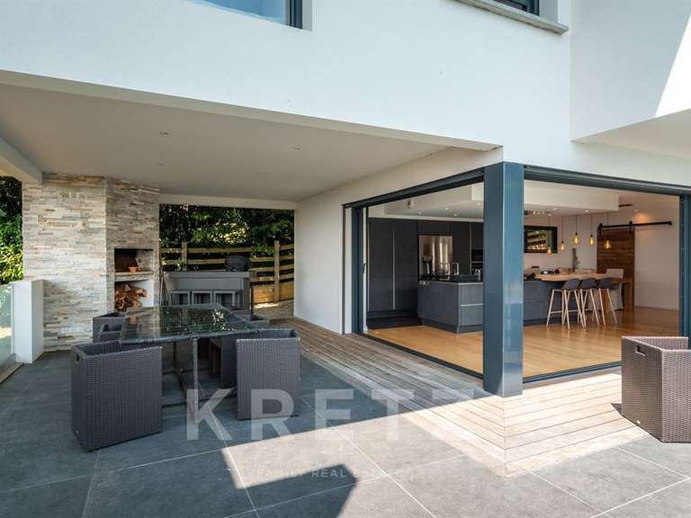 Maison Coublevie - 5 chambres - 240m²