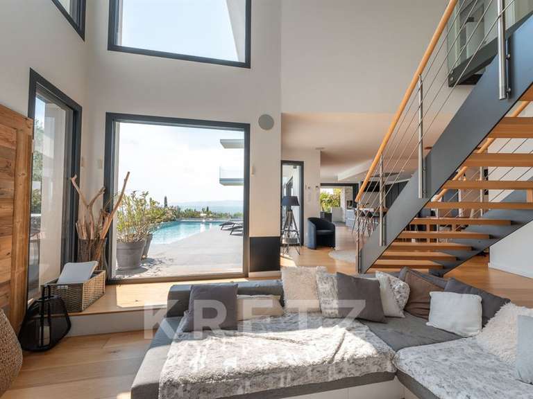 Maison Coublevie - 5 chambres - 240m²