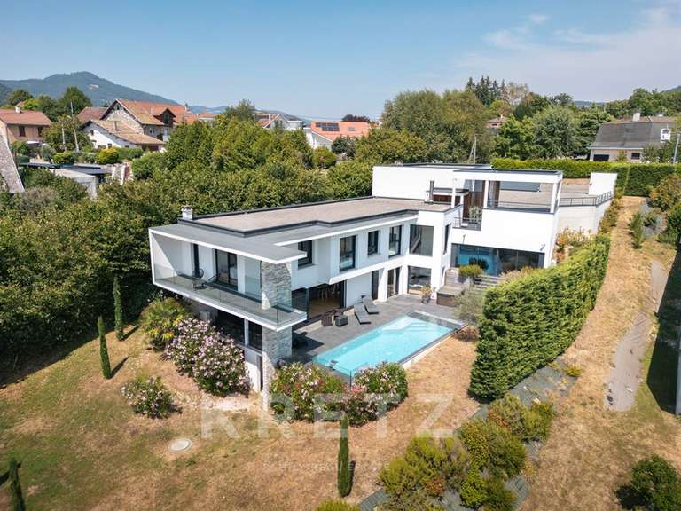 Maison Coublevie - 5 chambres - 240m²