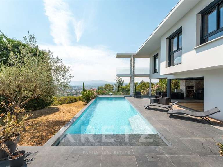 Maison Coublevie - 5 chambres - 240m²
