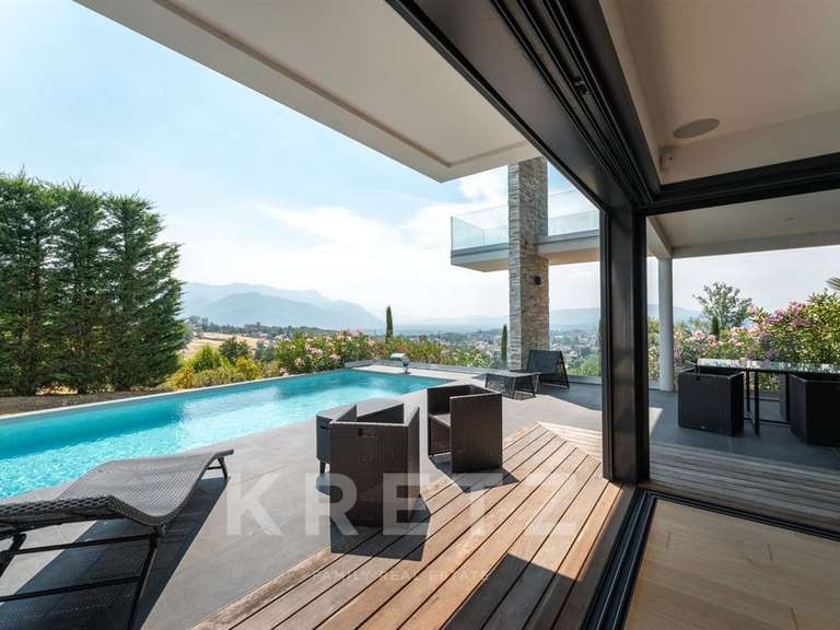 Maison Coublevie - 5 chambres - 240m²