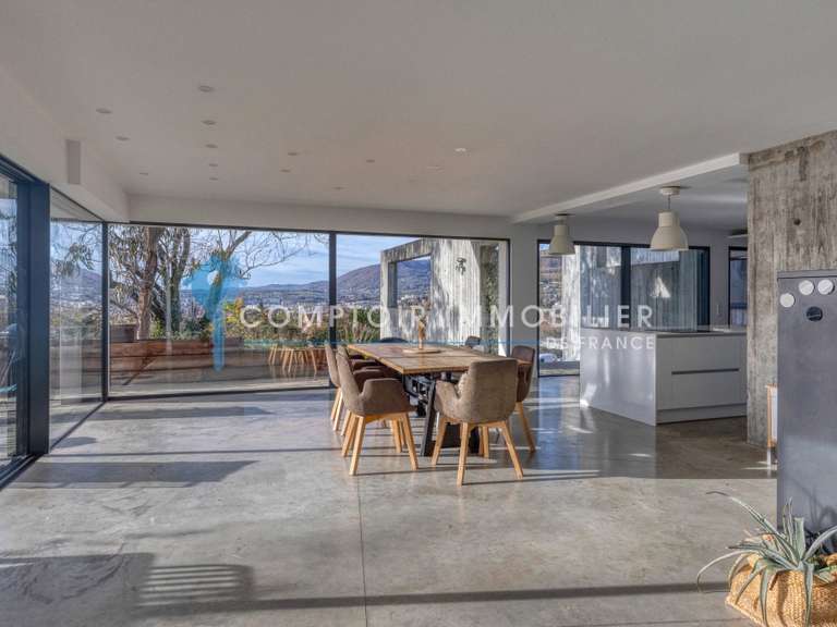 Villa Coublevie - 4 chambres - 193m²