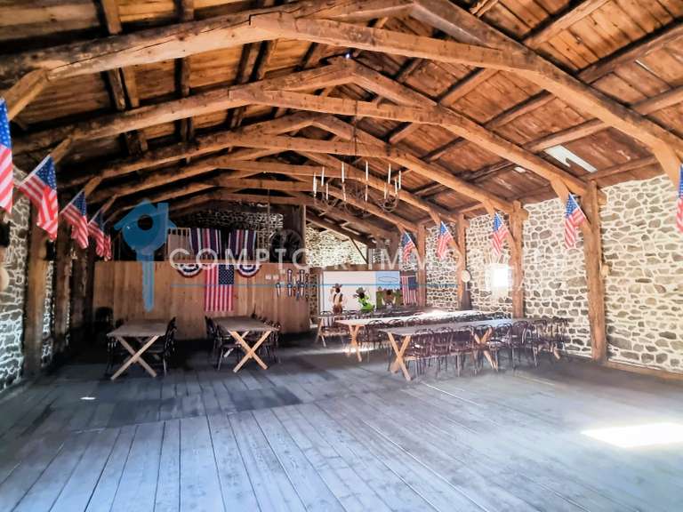 Maison Coucouron - 6 chambres - 280m²