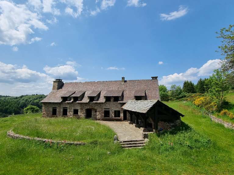 Propriété Coucouron - 6 chambres - 600m²