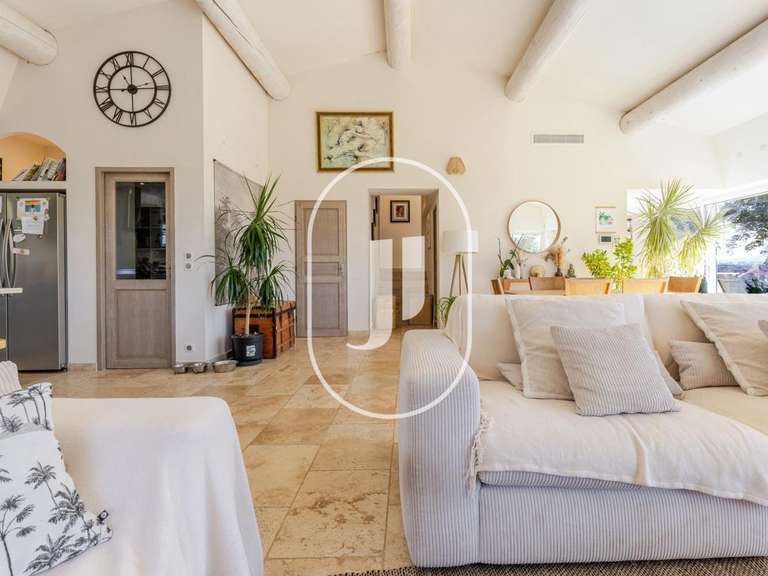 Villa Coudoux - 4 bedrooms - 203m²