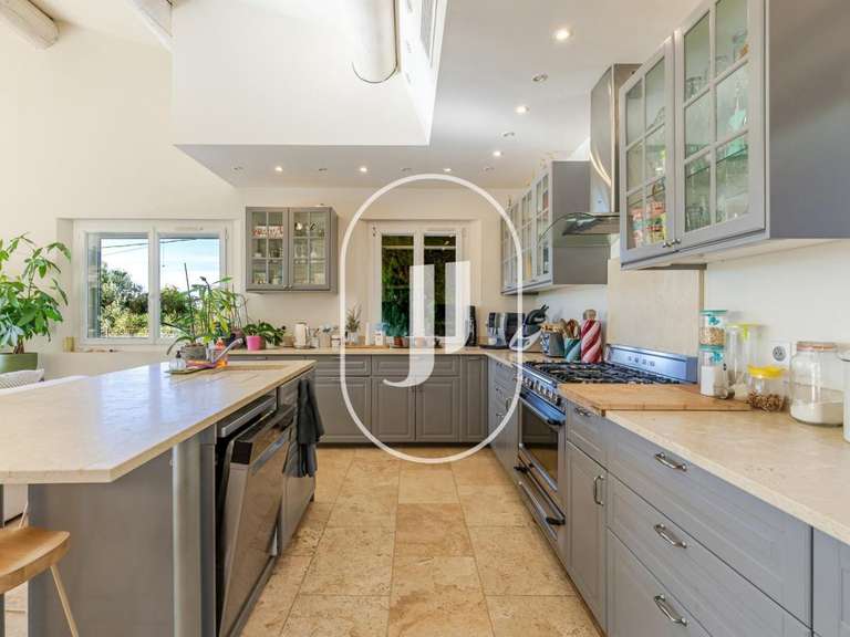 Villa Coudoux - 4 bedrooms - 203m²