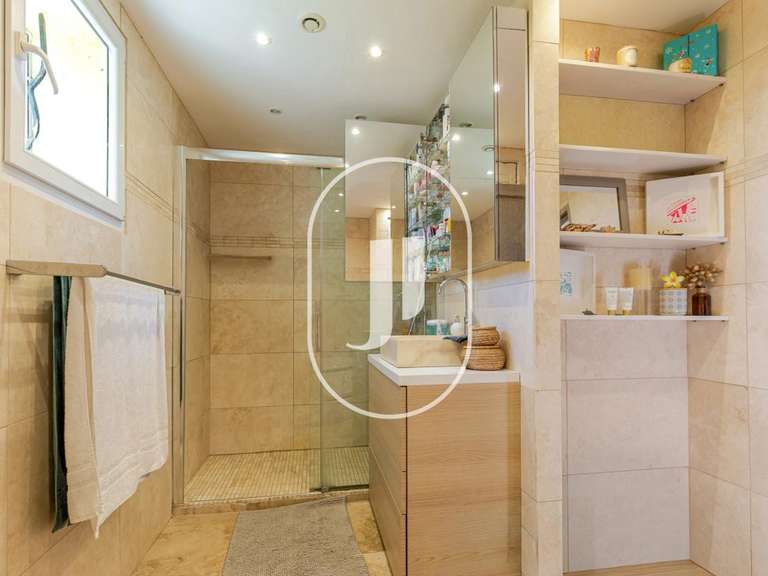 Villa Coudoux - 4 bedrooms - 203m²