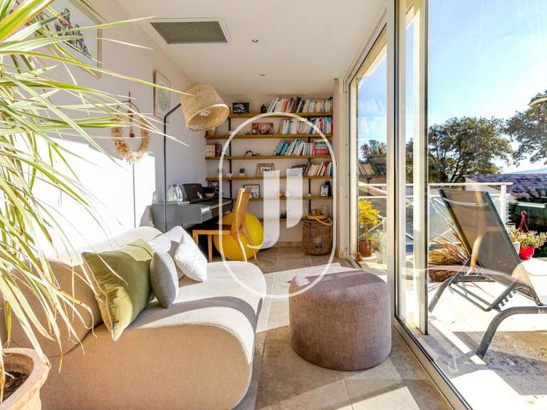 Villa Coudoux - 4 bedrooms - 203m²