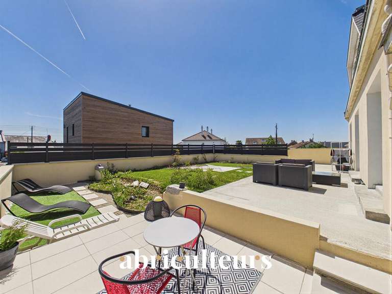 Maison Couëron - 6 chambres - 220m²