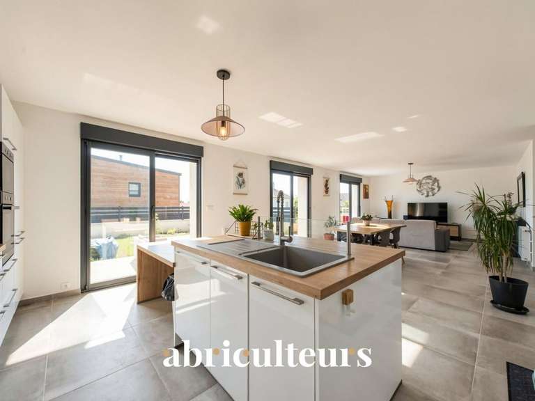 House Couëron - 6 bedrooms - 220m²
