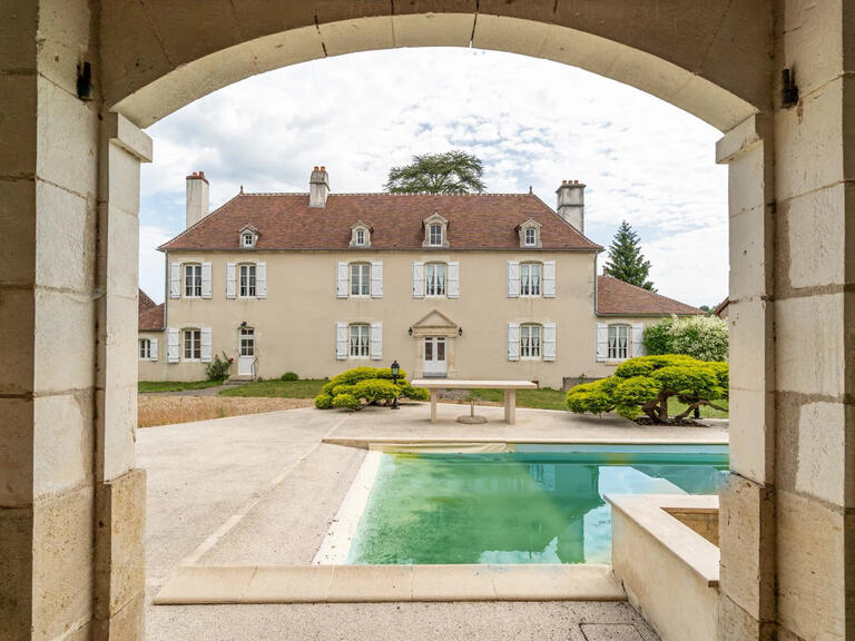 Maison Coulanges-sur-Yonne - 5 chambres - 630m²
