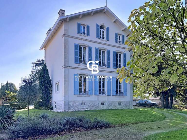 Maison Coulon - 9 chambres - 440m²