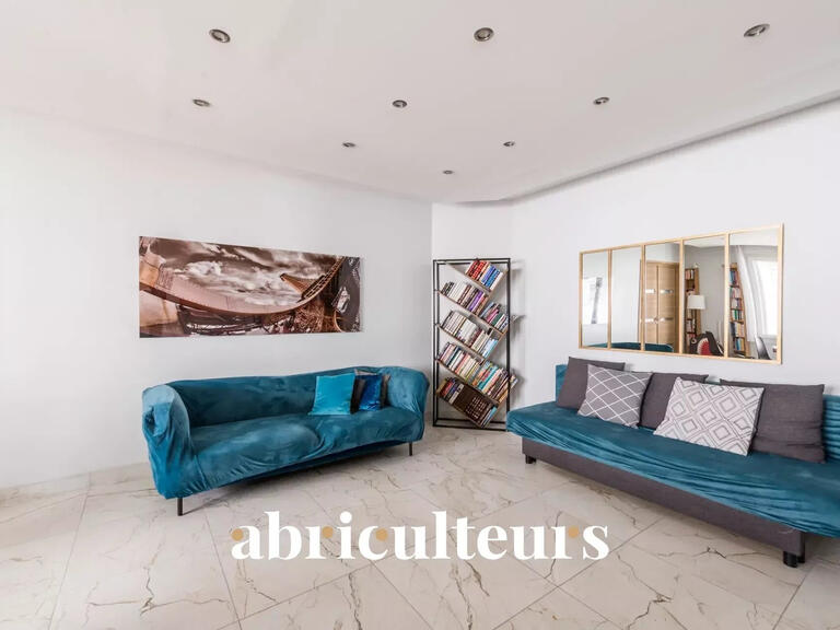 Sale Apartment Courbevoie