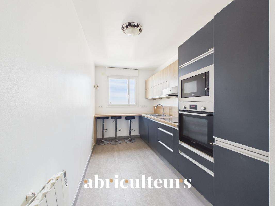 Apartment Courbevoie