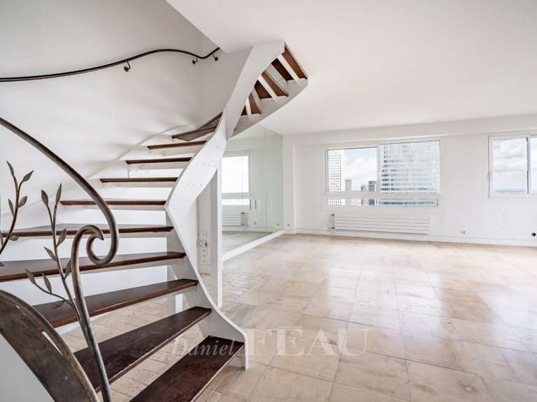 Appartement Courbevoie - 3 chambres - 107m²