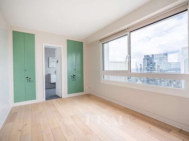 Appartement Courbevoie - 3 chambres - 107m²