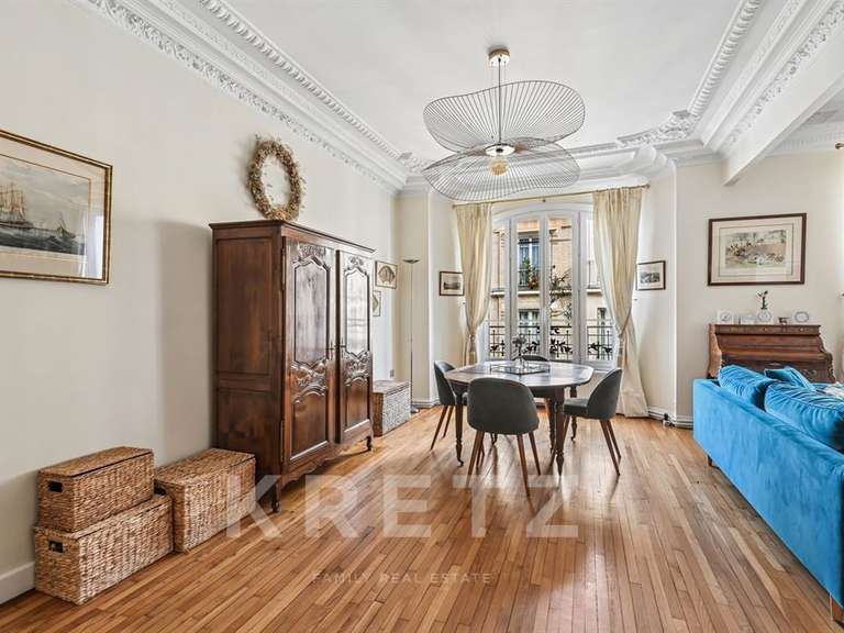 Appartement Courbevoie - 2 chambres - 101m²