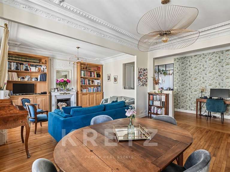 Appartement Courbevoie - 2 chambres - 101m²