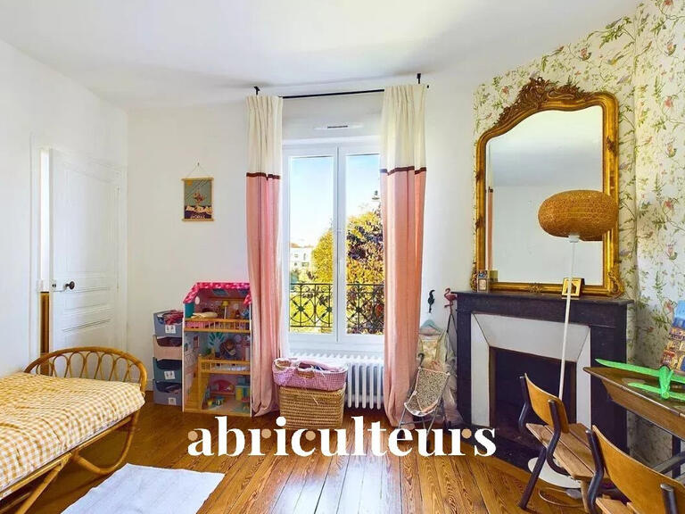Maison Courbevoie - 5 chambres - 182m²