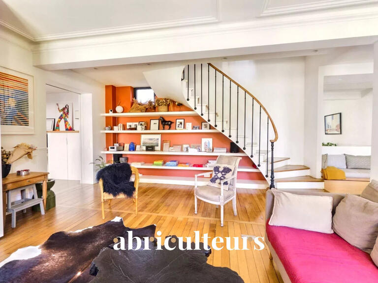 Maison Courbevoie - 5 chambres - 182m²