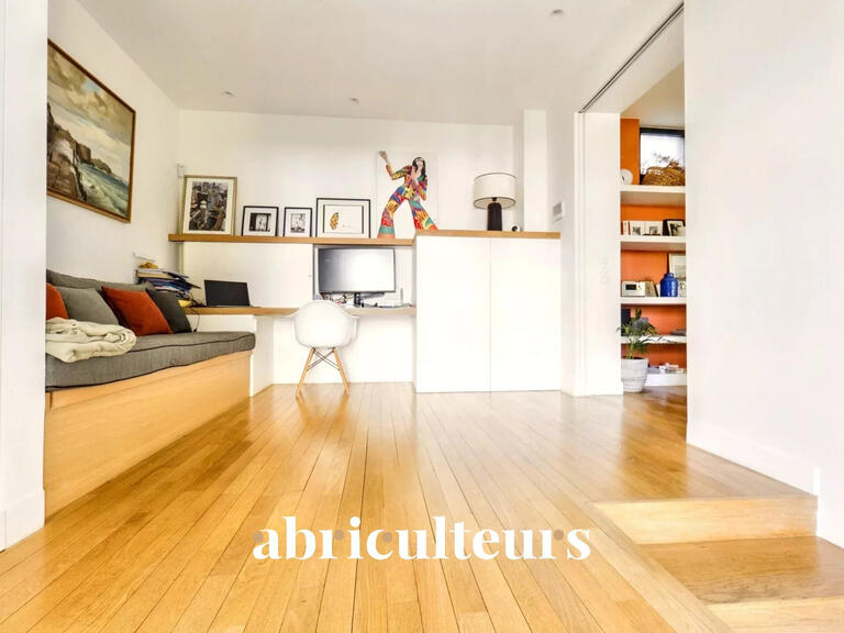 Maison Courbevoie - 5 chambres - 182m²