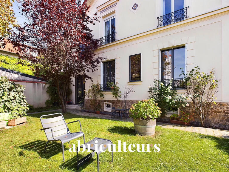 Maison Courbevoie - 5 chambres - 182m²