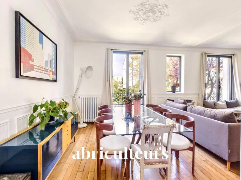 Maison Courbevoie - 5 chambres - 182m²