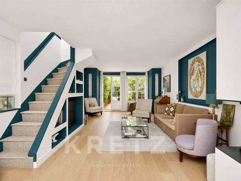 Maison Courbevoie - 6 chambres - 237m²