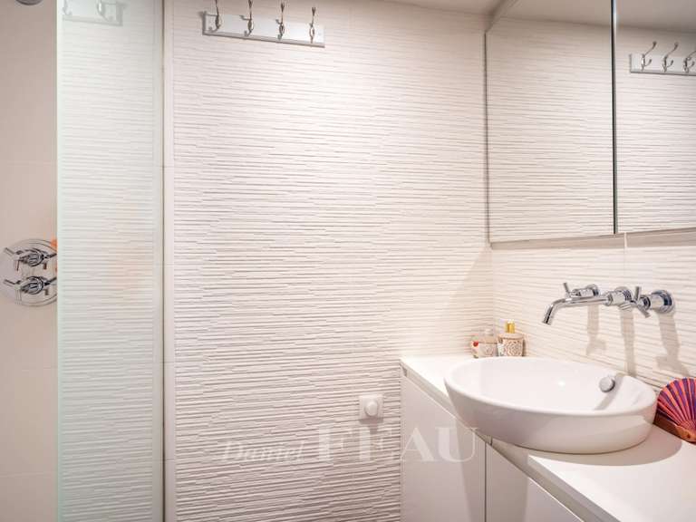 Maison Courbevoie - 3 chambres - 131m²