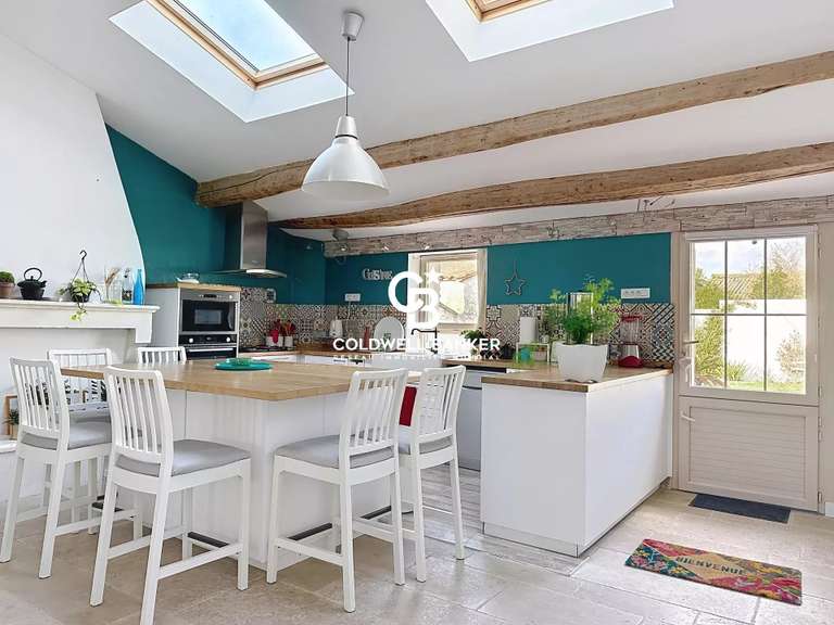 Maison Courçon - 4 chambres - 275m²