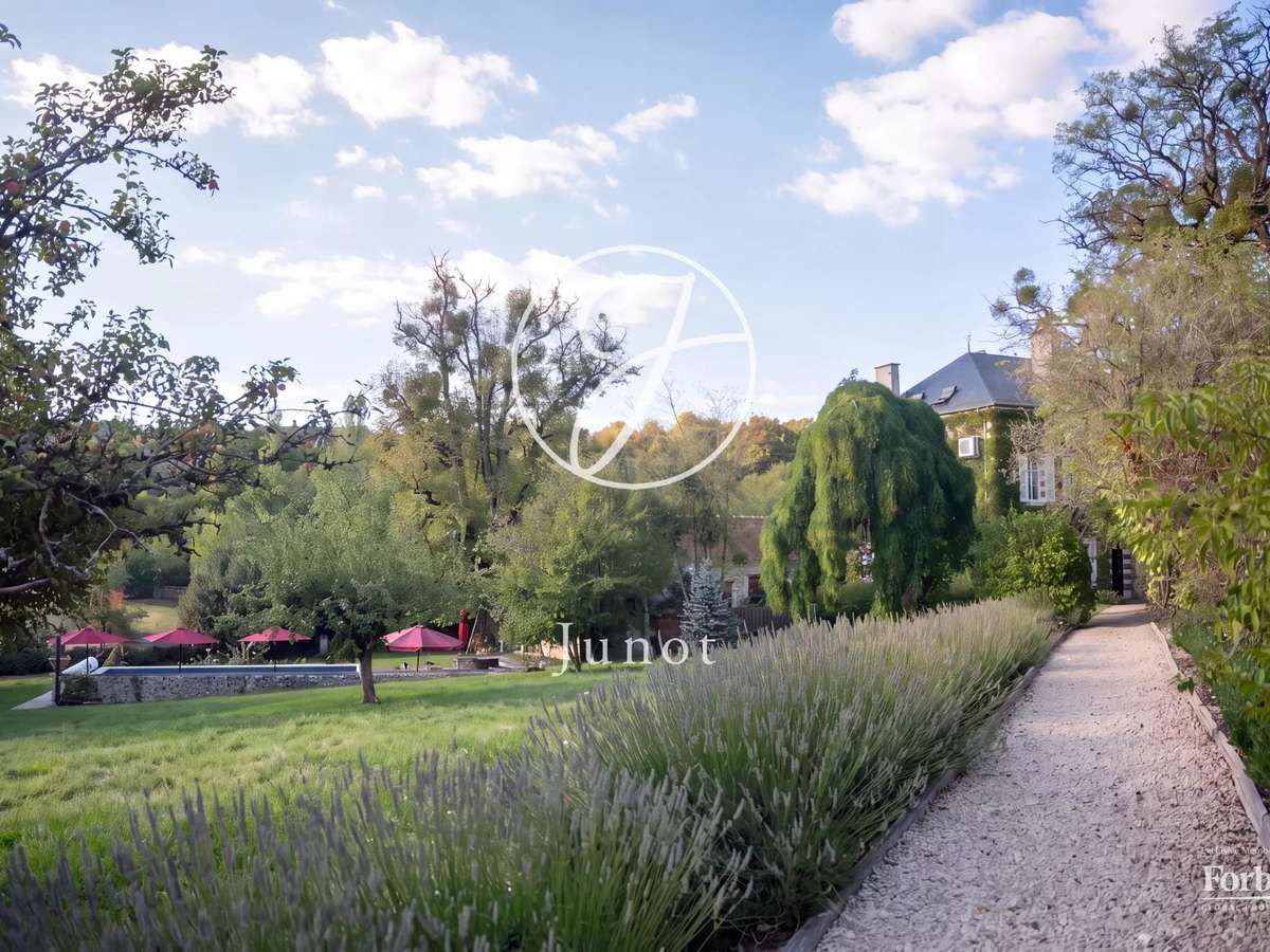Manoir Courson-les-Carrières