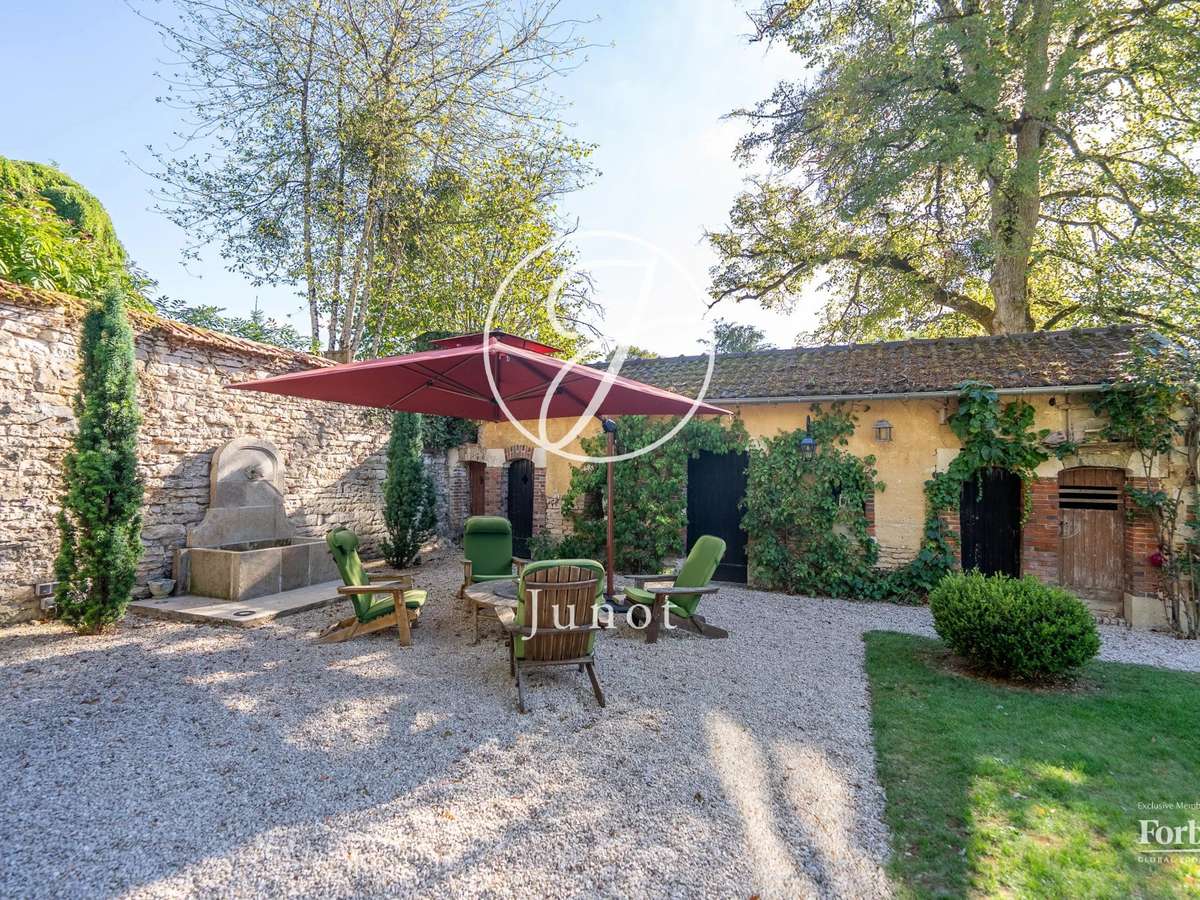 Manoir Courson-les-Carrières