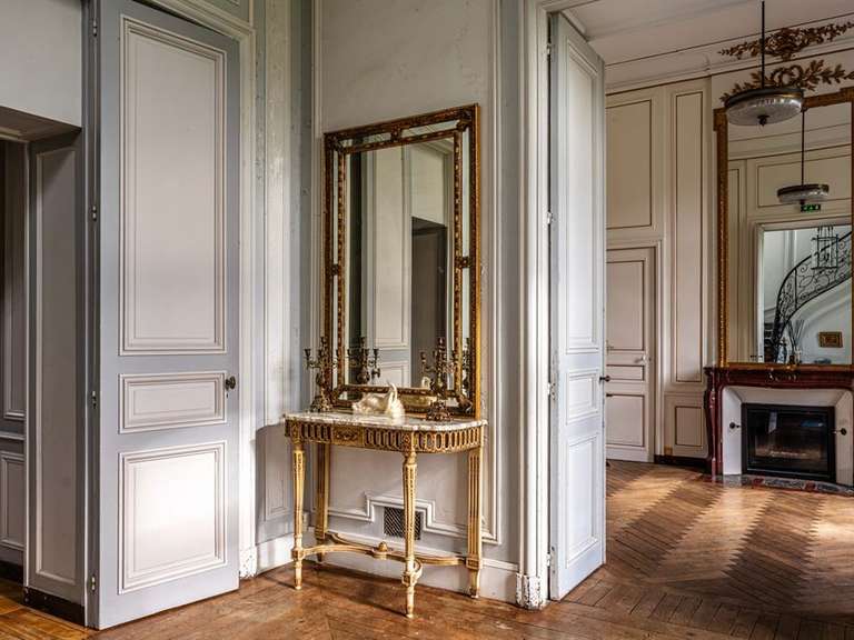 Château Coutances - 15 chambres - 520m²